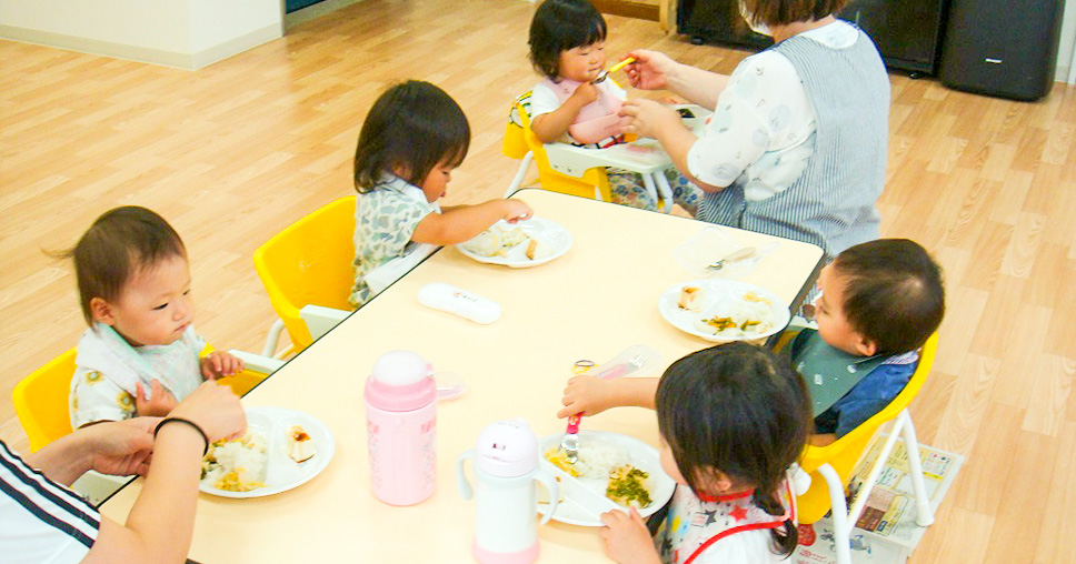 画像：昼食の様子